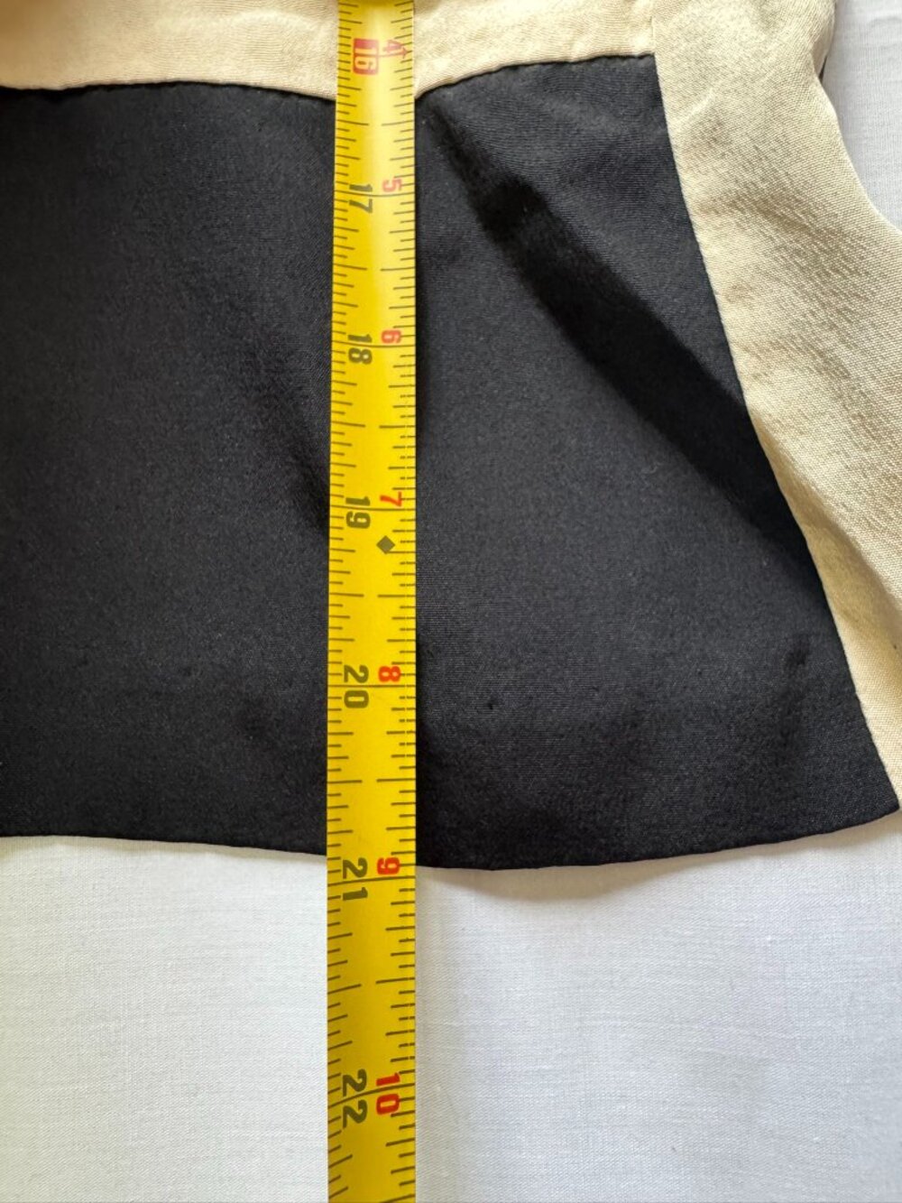 ICE 100% Silk Contrast Tank in Black Cream — Womens 14 - Picture 7 of 7